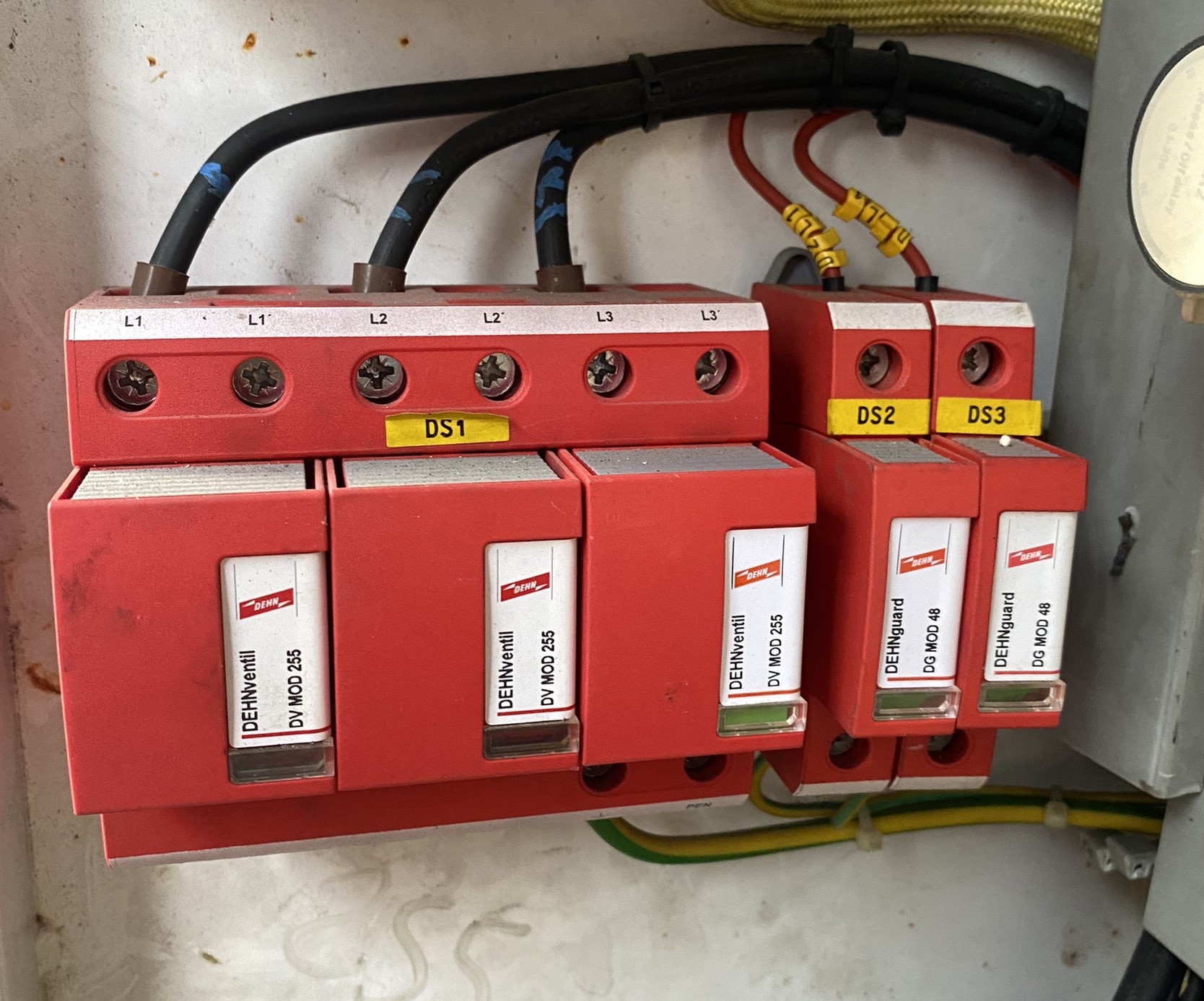 DEHN Surge Protection for Power Supply Type 1 + Type 2